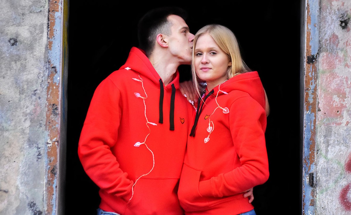 Czerwone bluzy takie same męskie i damskie Walentynki